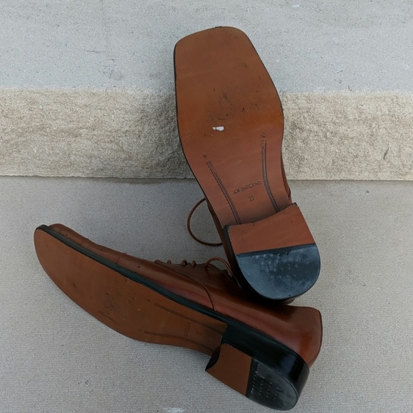 L A Milano Italy men's lace-up dress shoe cognac